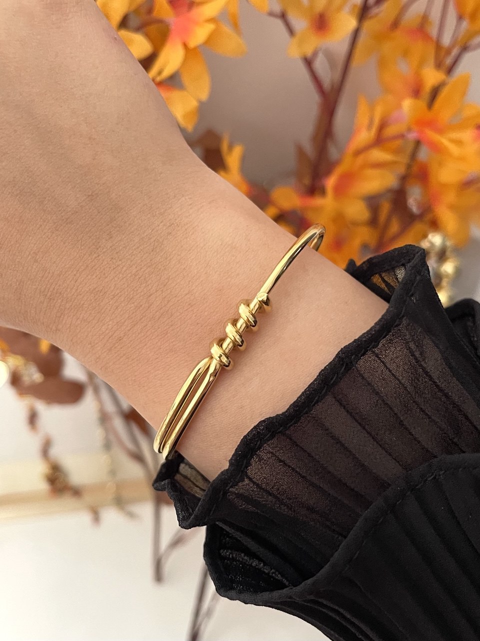 Classic Beadline Bangle