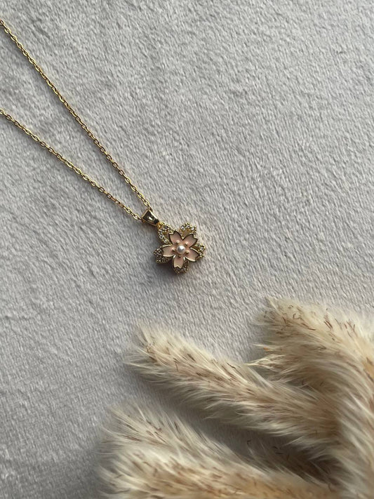 Spinning Flower Necklace - Sola Accessories