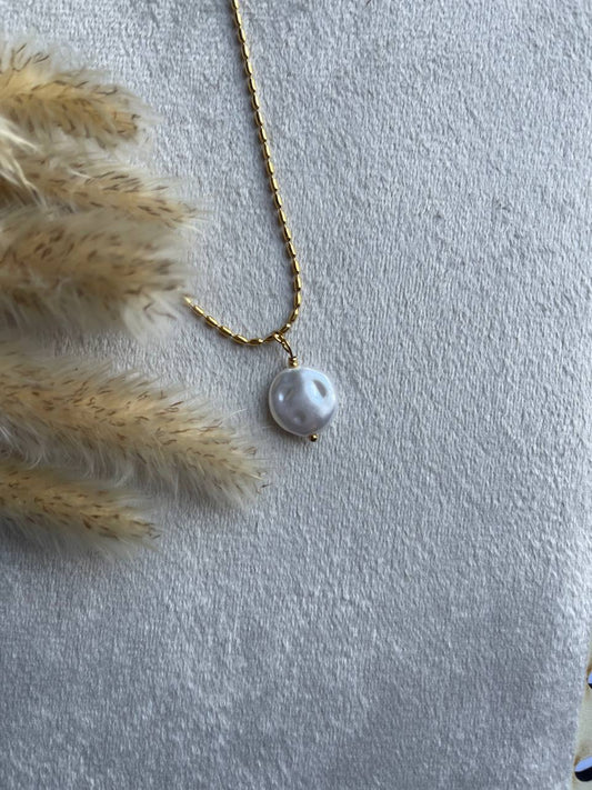 White Pearl Necklace - Sola Accessories