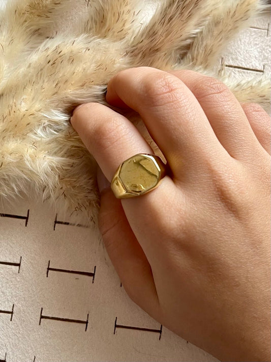 Signet Ring - Sola Accessories