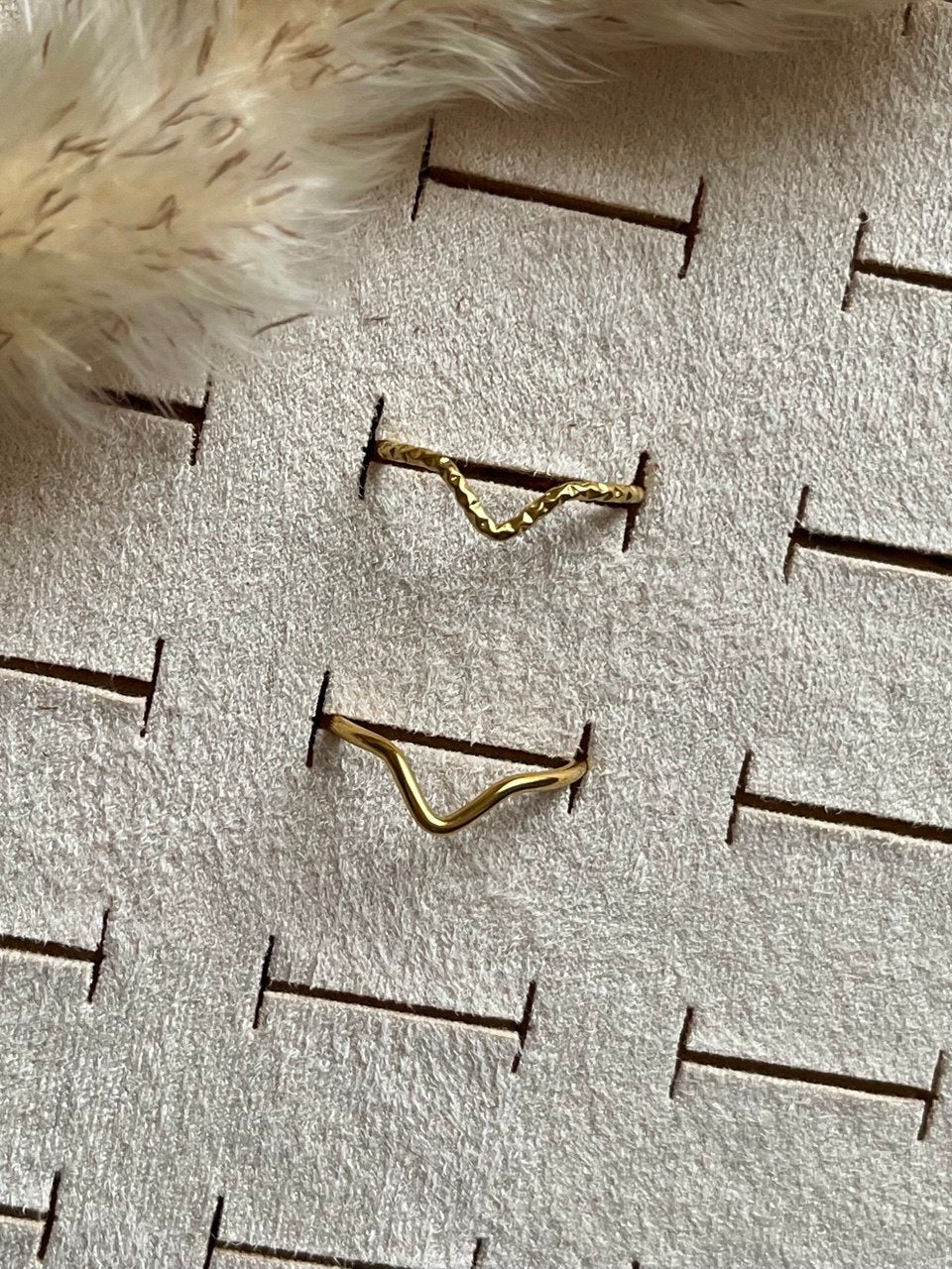 Curved Stacking Ring - Sola Accessories