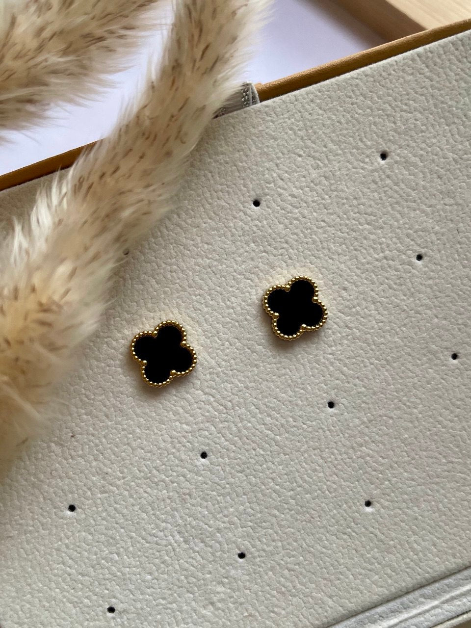 Van Cleef Earrings - Sola Accessories