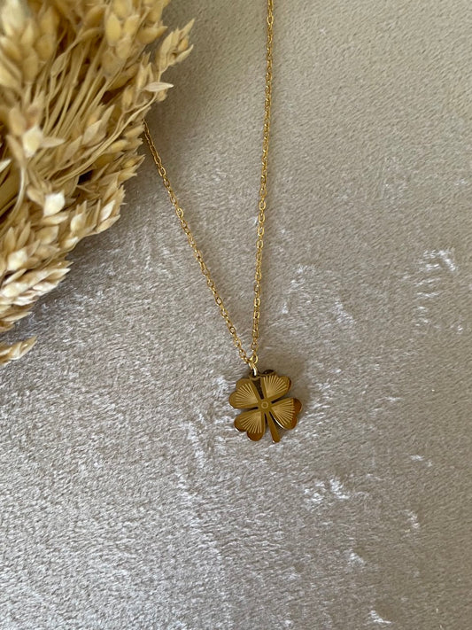 Lucky Bloom Necklace