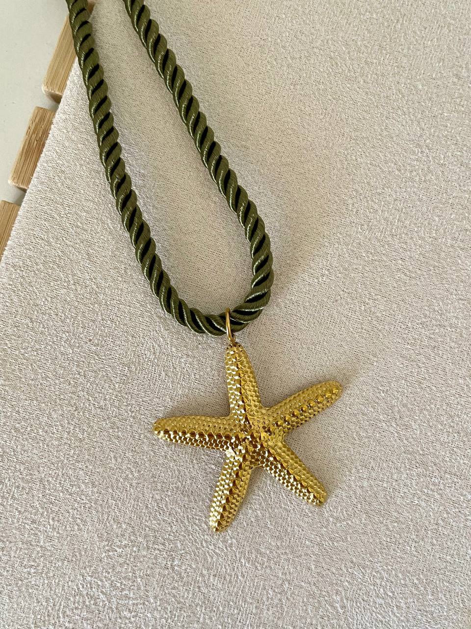 Golden Tide Star Necklace