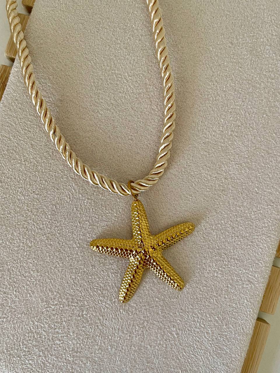 Golden Tide Star Necklace