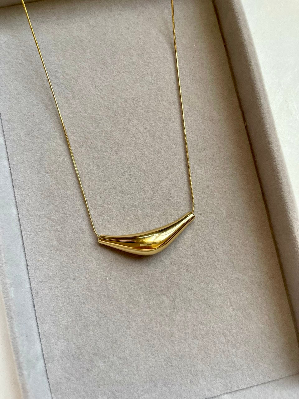 Wave Necklace