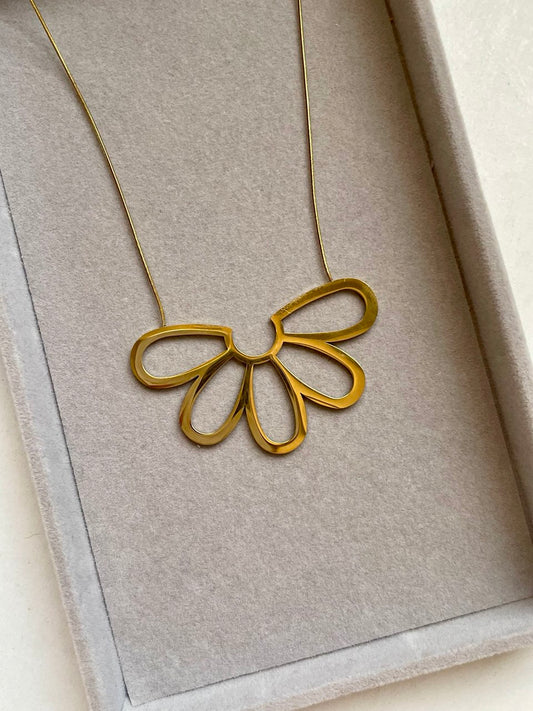 Daisy Glow Necklace