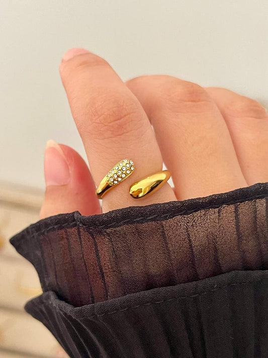 Hug Ring