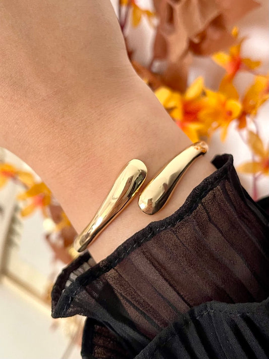 Golden Drops Bangle