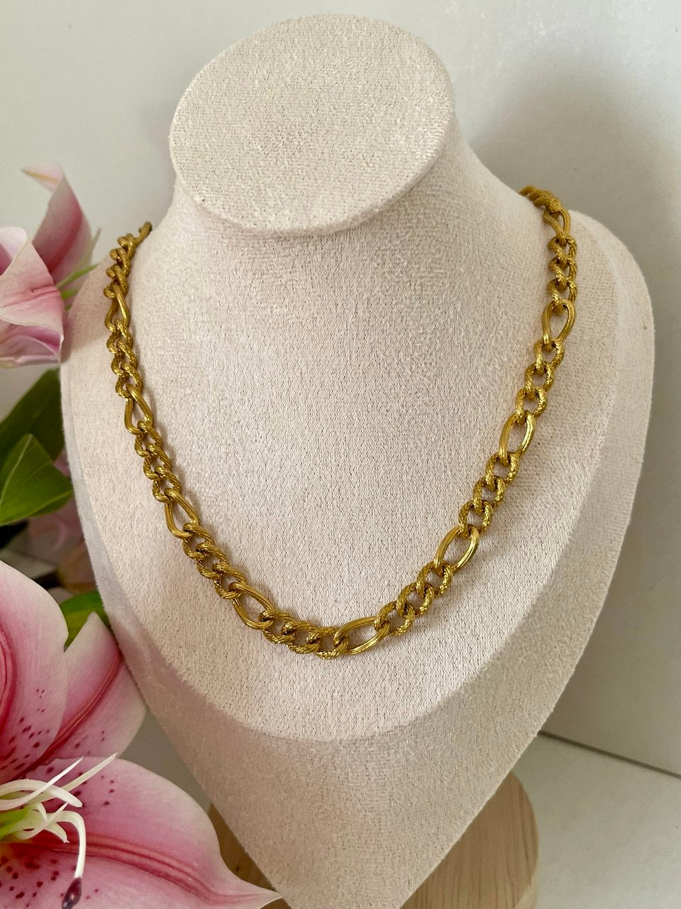 Classic Gold Chain Necklace