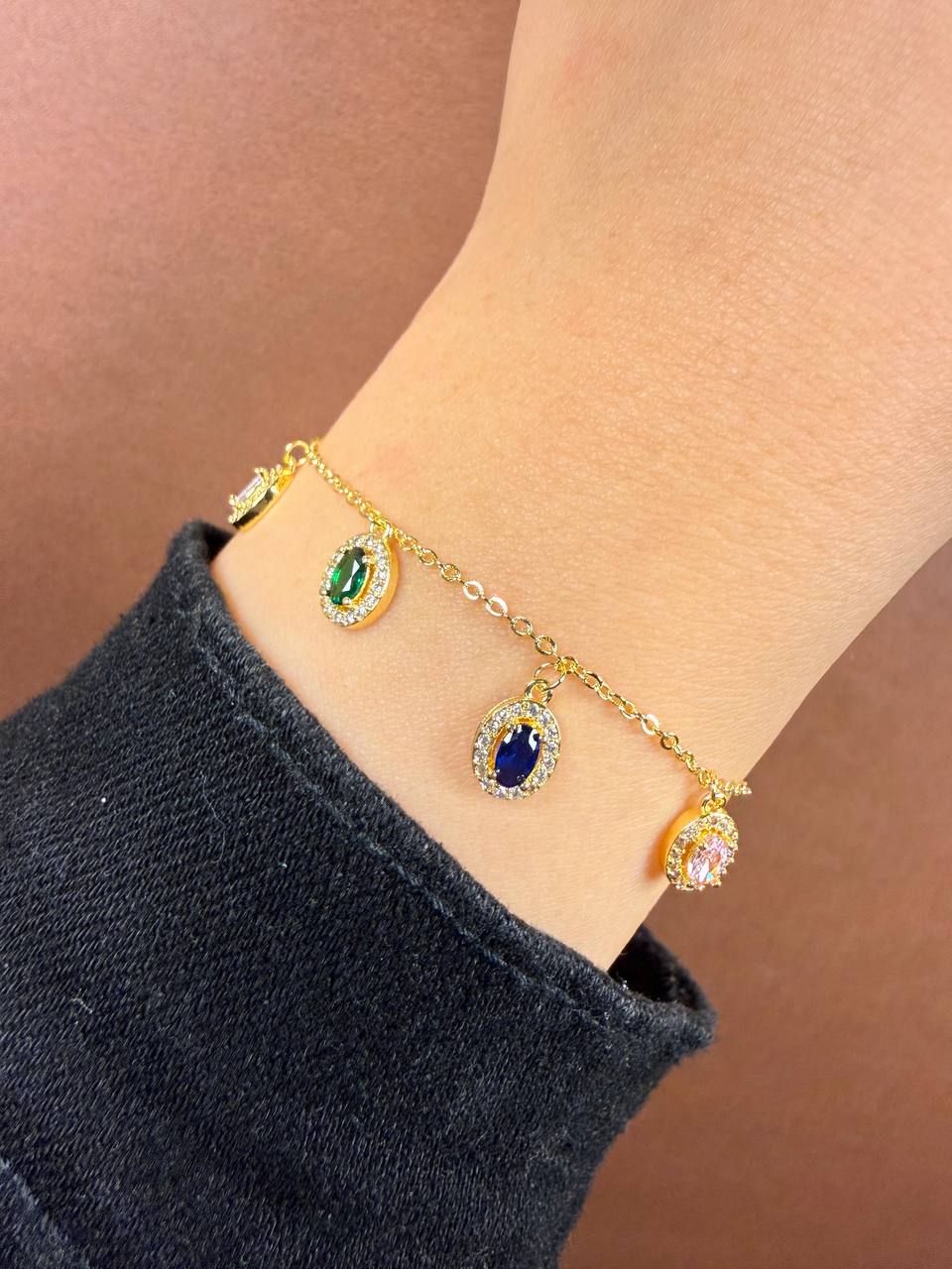 Heart & Oval Charm Bracelet - Sola Accessories
